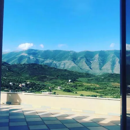 Son Bunyola Vlorë